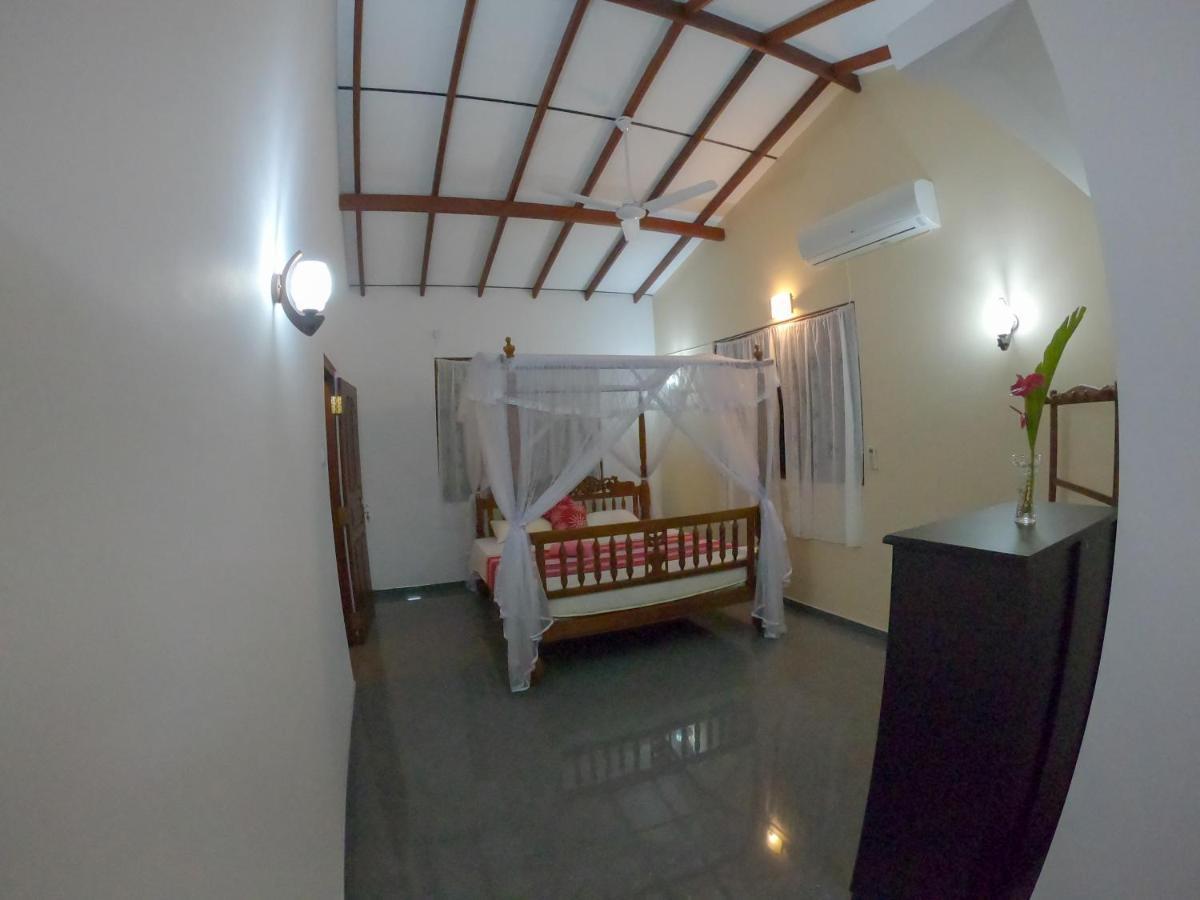 Villa Girilena Hikkaduwa Luaran gambar