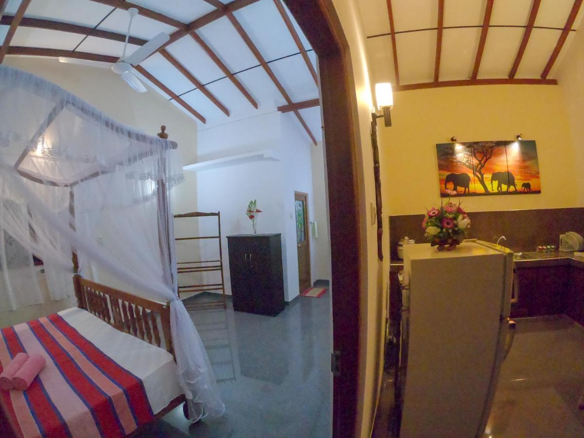 Villa Girilena Hikkaduwa Luaran gambar
