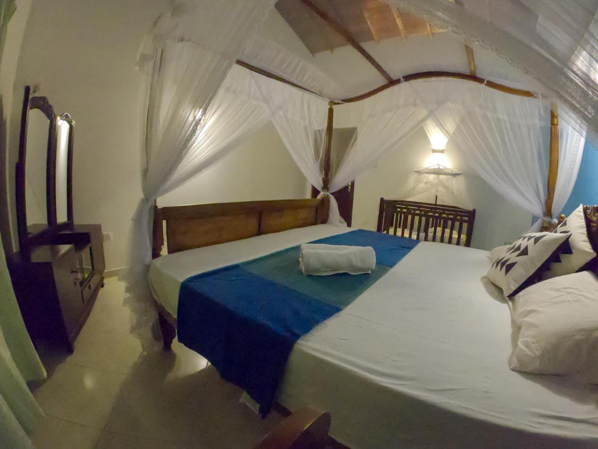 Villa Girilena Hikkaduwa Luaran gambar