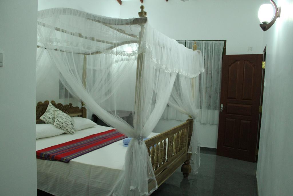 Villa Girilena Hikkaduwa Luaran gambar