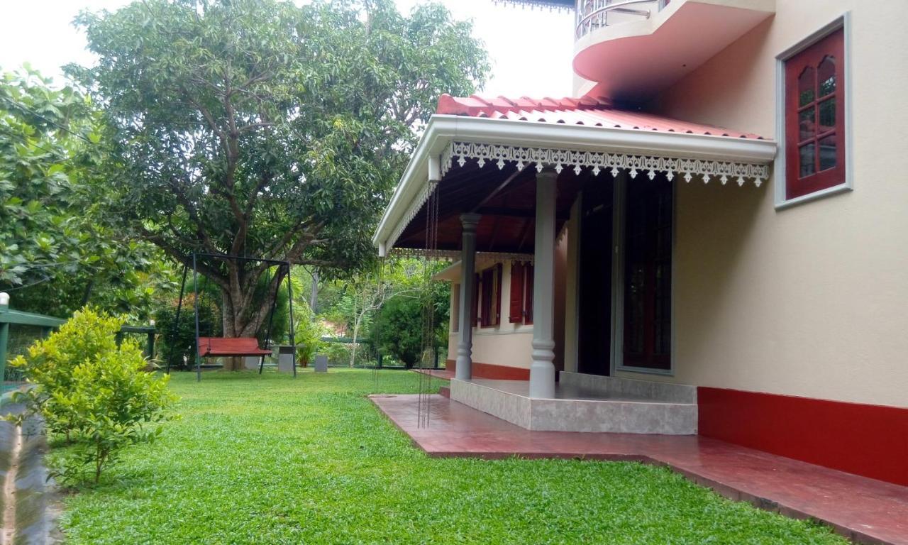 Villa Girilena Hikkaduwa Luaran gambar