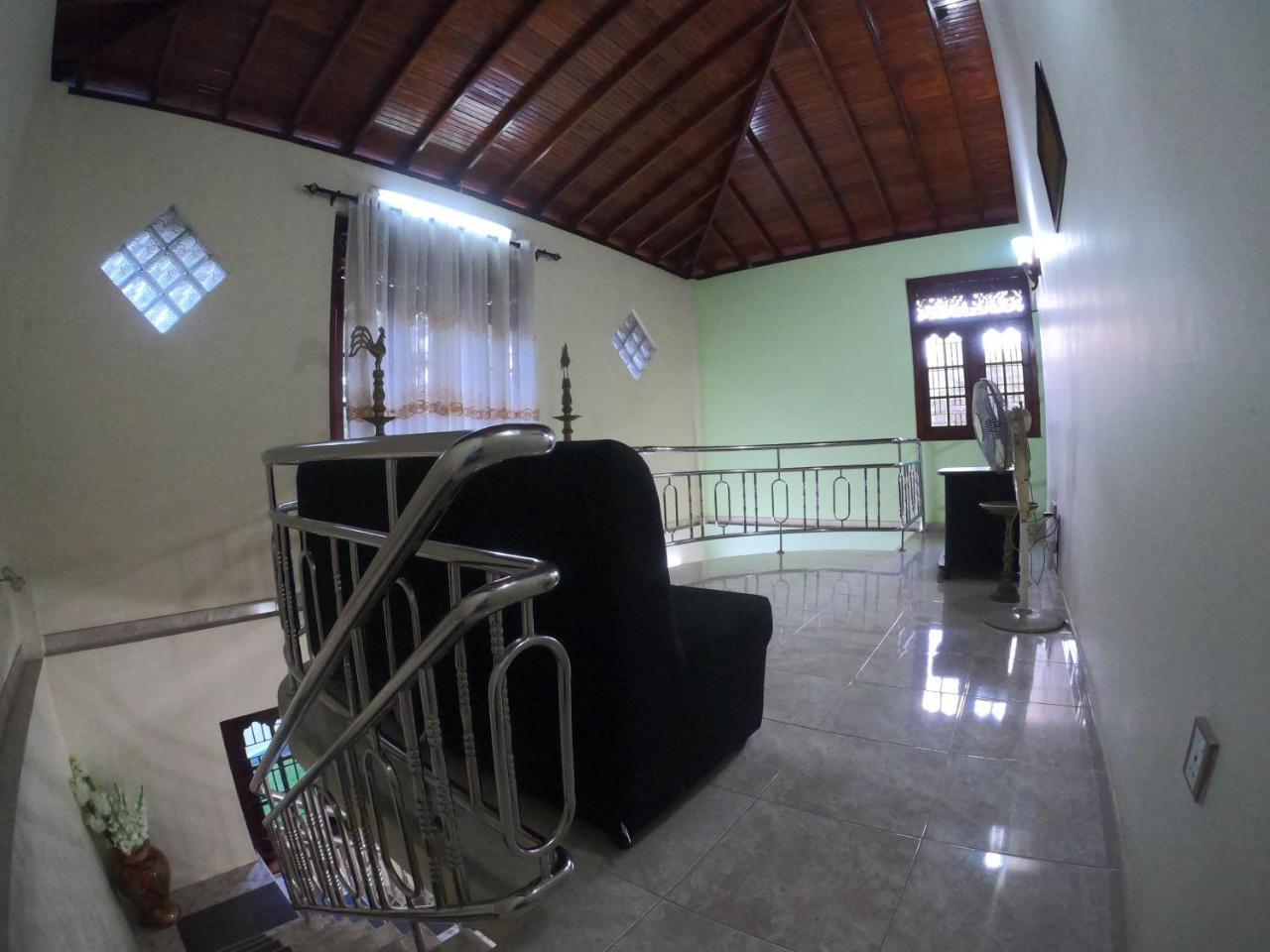 Villa Girilena Hikkaduwa Luaran gambar
