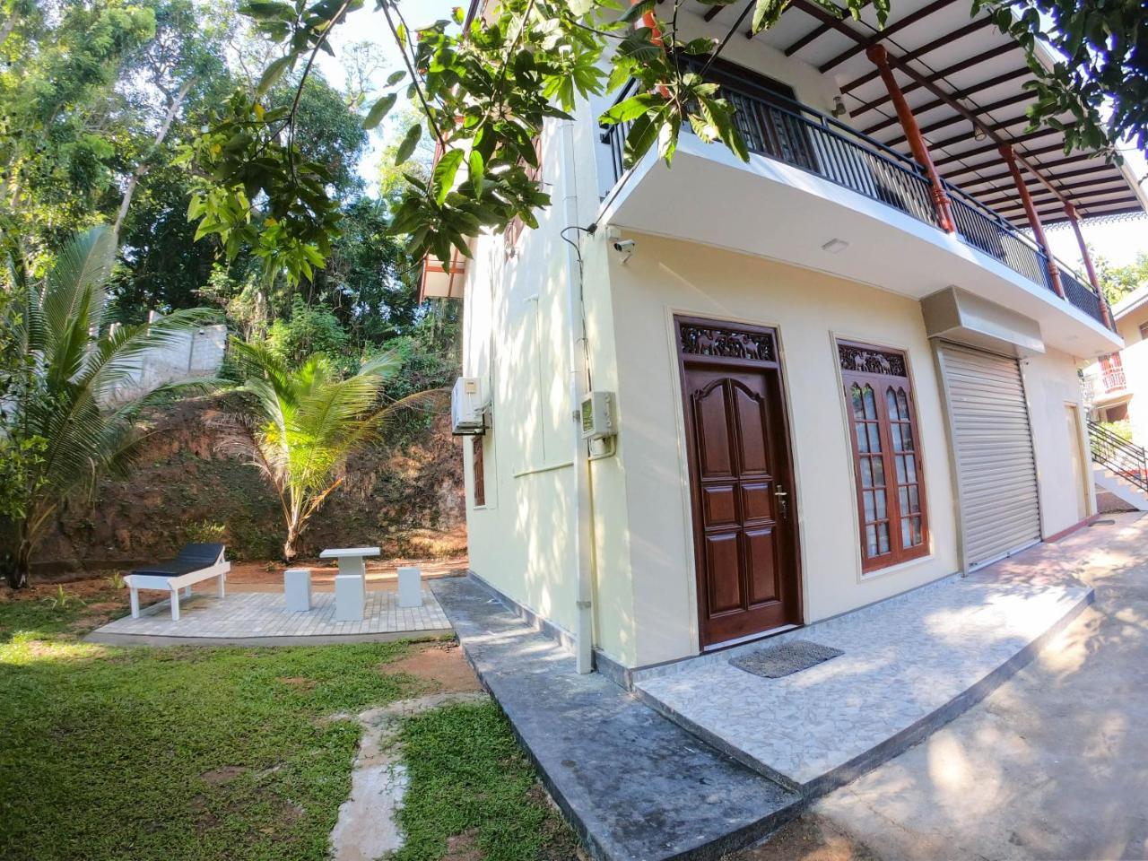 Villa Girilena Hikkaduwa Luaran gambar