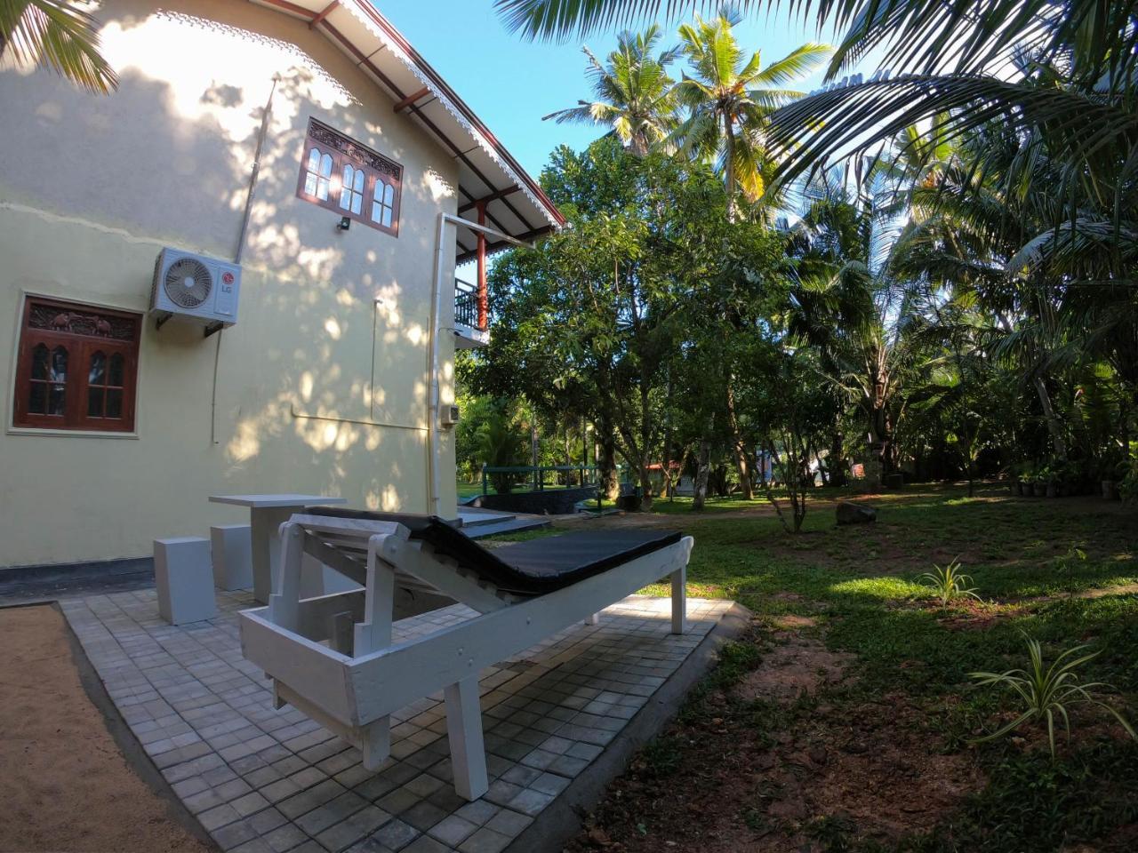 Villa Girilena Hikkaduwa Luaran gambar
