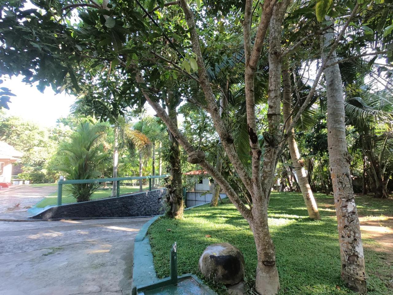 Villa Girilena Hikkaduwa Luaran gambar